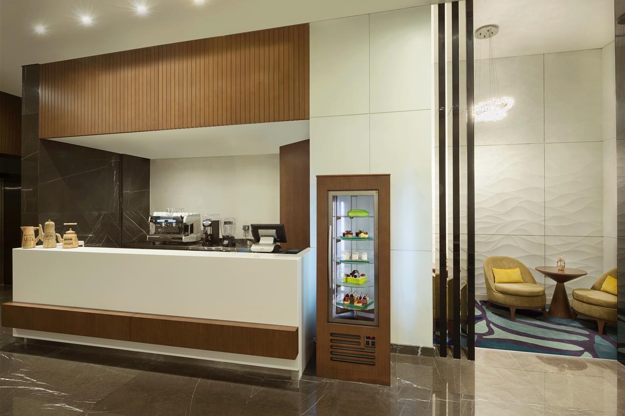 Wyndham Garden Corniche 4*
